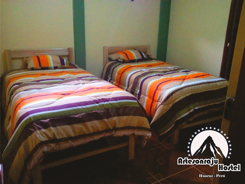 Artesonraju Hostel Huaraz